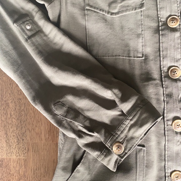 Kismet Button Down Lightweight Sweater - Picture 3 of 7